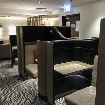 銀刃貴賓室 - SilverKris Lounge HKG work spaces - Airport Lounges Near Me - Hong Kong, HK