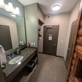 Great Wolf Lodge - Manteca - Deluxe Kids Cabin Suite (room 2 of 2 w/ full bed & bunks) 2/24/2025 - Resorts Near Me - Manteca, California Great Wolf Lodge - Manteca - Deluxe Kids Cabin Suite (room 2 of 2 w/ full bed & bunks) 2/24/2025 - Resorts Near Me - Manteca, California