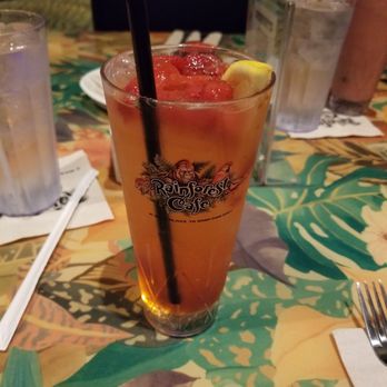 Rainforest Cafe - Strawberry lemonade - Cafes Near Me - Niagara Falls, New York