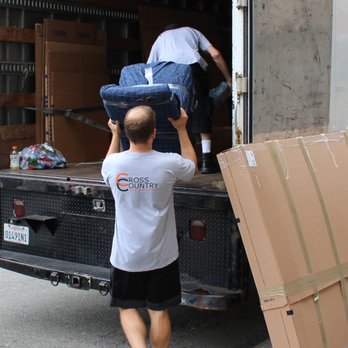 Cross Country Movers - Nice and clean truck ready for moving your belongings safe to final destination. - Movers Near Me Cross Country Movers - Nice and clean truck ready for moving your belongings safe to final destination. - Movers Near Me