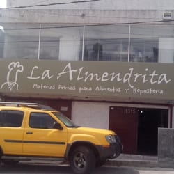 La Almendrita - Fachada, La Almendrita