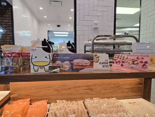 85°C Bakery Cafe - Flushing by null