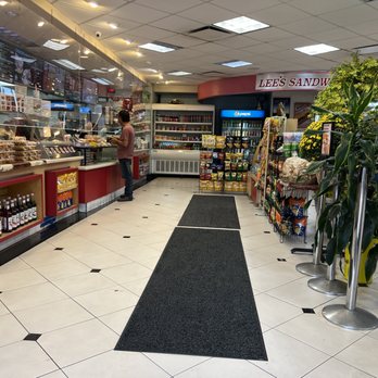 Lee's Sandwiches - Vietnamese Near Me - GardenGrove, California