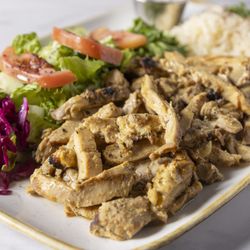 Hummus Mediterranean Kitchen - Chicken gyros plate
