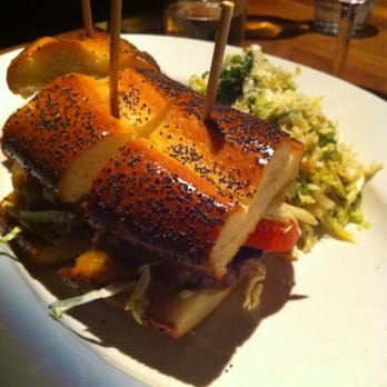 Bandera - Cheeseburger - American Near Me - Corona Del Mar, California