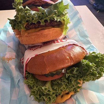 Monty's Good Burger - Burgers Near Me - Los Angeles, California