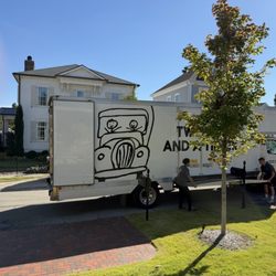 Two Men and a Truck Huntsville