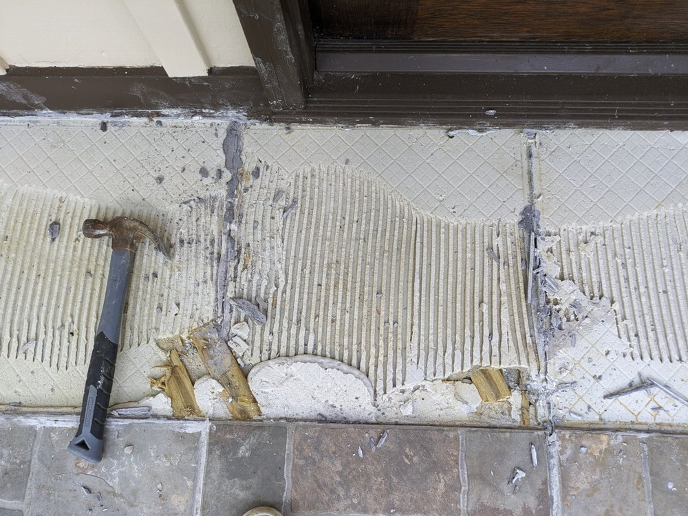 Slide of THA House Dr