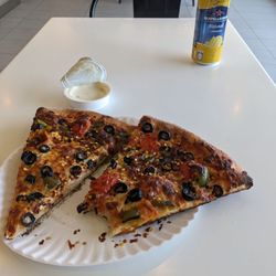 Pizzaiolo - Store front counter