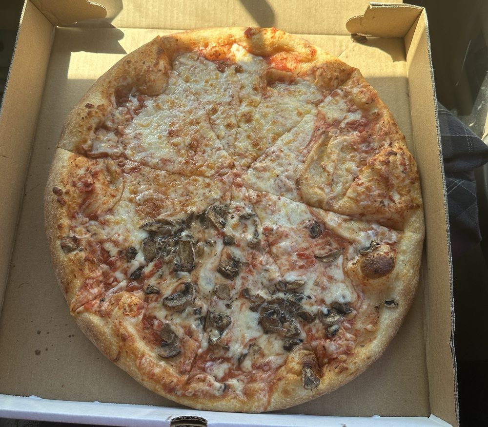 Pizza City & Subs Logo