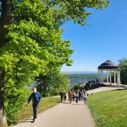Seilbahn Rüdesheim - After the cable car ride up, you walk by the Niederwald Temple and the Germania monument
