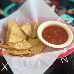 La Catrina Mexican Tacos - Homemade chips and salsa
