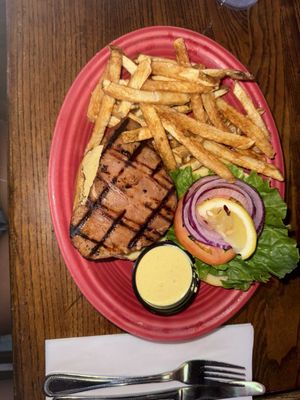 Howard's Pub by null