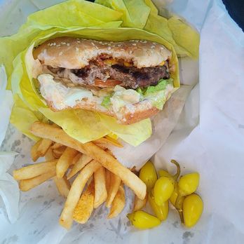 Tony's Burgers - Grabbed a burger for lunch. It was ok, nothing special. It's not a mom & pop type of spot, it's more like tams. - Burgers Near Me - Compton, California Tony's Burgers - Grabbed a burger for lunch. It was ok, nothing special. It's not a mom & pop type of spot, it's more like tams. - Burgers Near Me - Compton, California