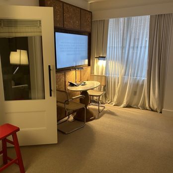 Lyle - Hotels Near Me - Washington, DC, District of Columbia