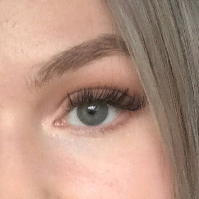 Diva Lash Studio Logo