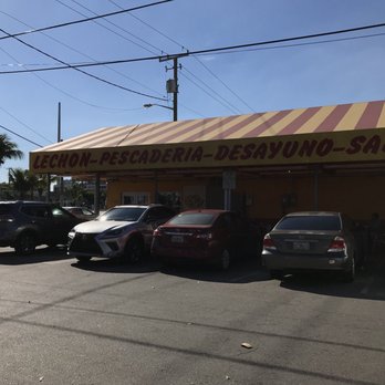 El Palacio De Los Jugos - Cuban Near Me - Miami, Florida El Palacio De Los Jugos - Cuban Near Me - Miami, Florida