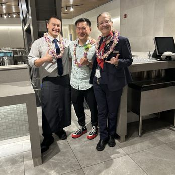 Admirals Club - Concourse H/K - The friendly staff that took care of me - Airport Lounges Near Me - Chicago, Illinois Admirals Club - Concourse H/K - The friendly staff that took care of me - Airport Lounges Near Me - Chicago, Illinois