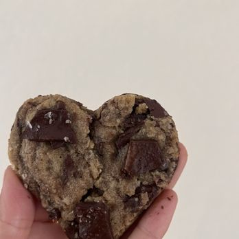 Melipona Bakery - Heart shape cookies for your fav - Desserts Near Me Melipona Bakery - Heart shape cookies for your fav - Desserts Near Me