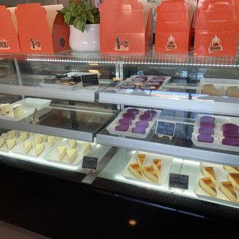 Paris Banh Mi - Dessert display - Sandwiches Near Me - Clovis, California Paris Banh Mi - Dessert display - Sandwiches Near Me - Clovis, California