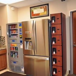Intellectual Point - Kitchenette & snack machine!