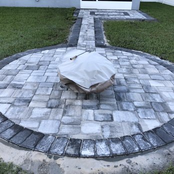 Reyes Interlocking Pavers - Fire pit area - Masonry/Concrete Near Me - Plant City, Florida Reyes Interlocking Pavers - Fire pit area - Masonry/Concrete Near Me - Plant City, Florida