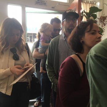 Kitchen Mouse Cafe - Line out the door - Vegan Near Me - Los Angeles, California