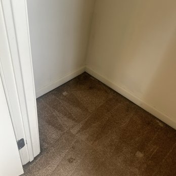 Copper Beech Statesboro - Carpet in closet - University Housing Near Me - Statesboro, Georgia Copper Beech Statesboro - Carpet in closet - University Housing Near Me - Statesboro, Georgia