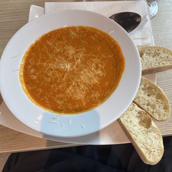 Bòn Italia - Tomato bisque - Italian Near Me - Toronto, Ontario Bòn Italia - Tomato bisque - Italian Near Me - Toronto, Ontario