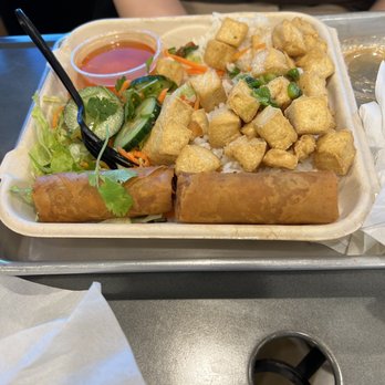 Roostar Vietnamese Grill - Crispy Tofu Box - Vietnamese Near Me - Houston, Texas