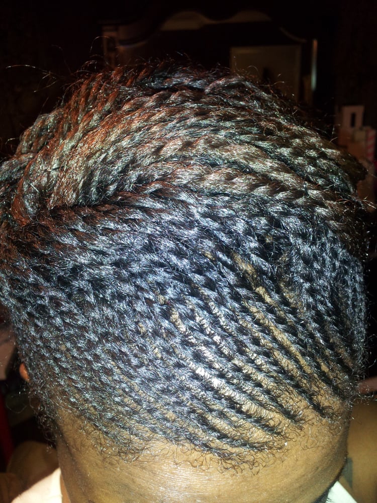 Benett Natural Hair Specialist Logo