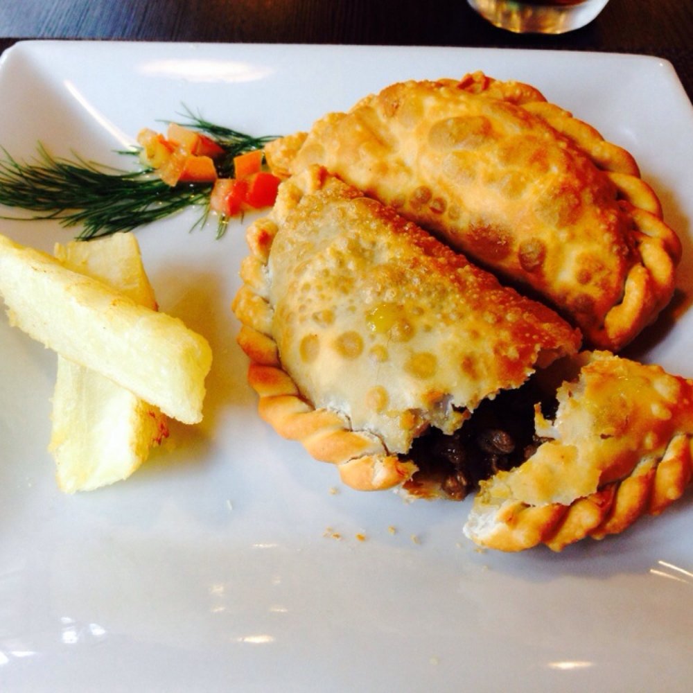 Aqva Restaurant - Very good Empanada de Carne! - Argentine Near Me - Puerto Iguazú, N