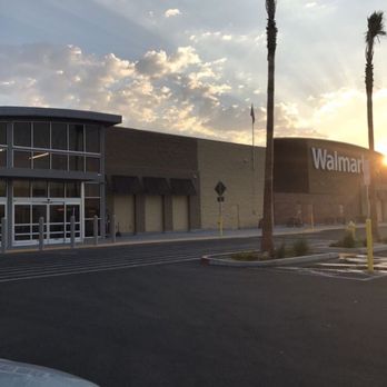 Walmart Supercenter - Outside July 10 6am - Grocery Near Me - Barstow, California