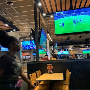 Buffalo Wild Wings - Chicken Wings Near Me - Montclair, California