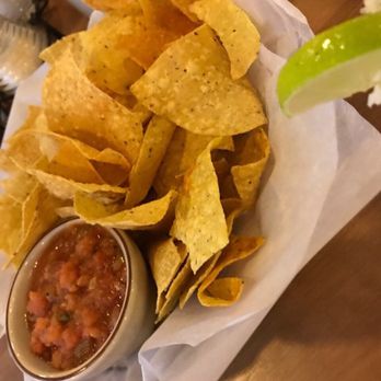 Zuggy's Base Camp - Chips and salsa - Sports Bars Near Me - Garmisch-Partenkirchen, BY