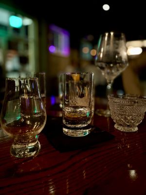 Dram and Draught by null
