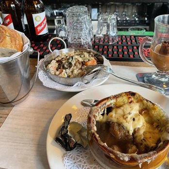 Maison Harlem - French Onion Soup. Petit risotto. Hot cider toddy. ALL DELICIOUS!! - French Near Me - New York, New York