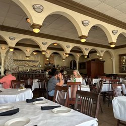 Cedar's Restaurant - Interior