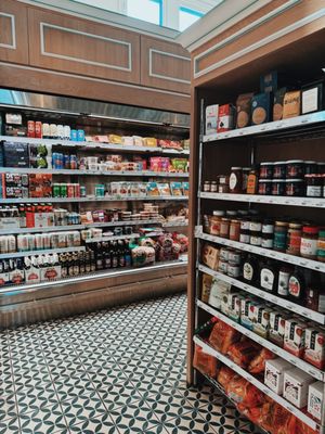 Le Marché Cezanne by null