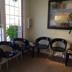 Green California Dental Group: Varand Kerikorian, DDS - Waiting room!