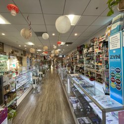 Inside peek of Herbsnleaf