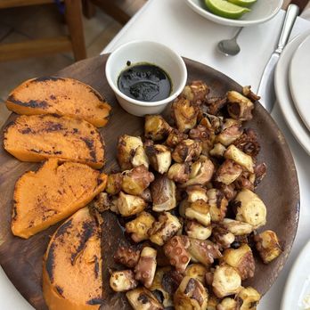 Entremar - Pulpo - Mexican Near Me - México, D.F., DIF