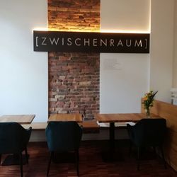 Zwischenraum