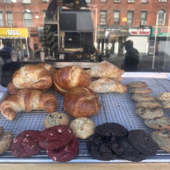 Eat Street NYC - Pastries - Burgers Near Me - New York, New York Eat Street NYC - Pastries - Burgers Near Me - New York, New York