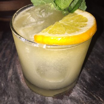 Broken Shaker - Cocktail Bars Near Me - Miami Beach, Florida