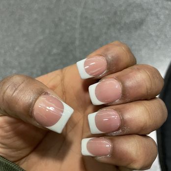 Caesars Nail Spa - Nail Salons Near Me - Tacoma, Washington