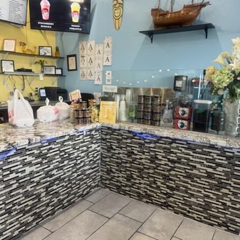 Henry’s Hawaiian Grill - Hawaiian Near Me - Goodyear, Arizona