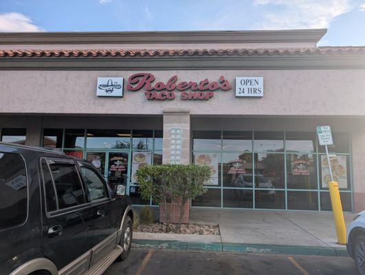 Roberto's Taco Shop by null