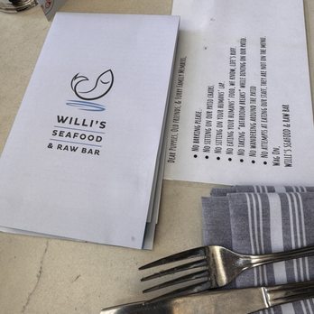 Willi's Seafood & Raw Bar - Menu and dog rules - Seafood Near Me - Healdsburg, California