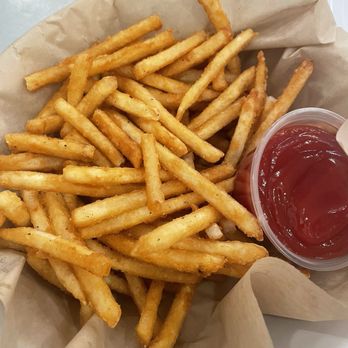 Freda's Pizza - So crispy - Pizza Near Me - Camarillo, California